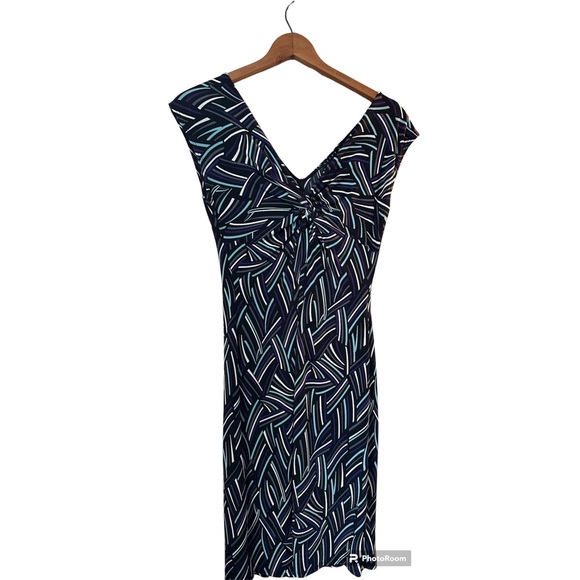 Tiana B. Dresses & Skirts - Tiana B. NWOT Print bodycon dress, Size Medium